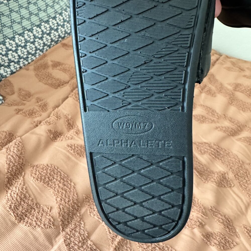Alphalete Slides - Picture 3 of 3